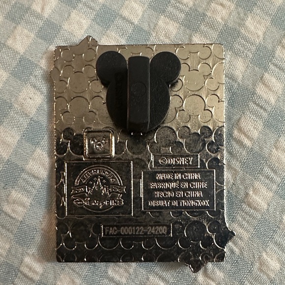 Disney Stitch Pin - Picture 3 of 3